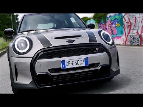 2022 MINI Hardtop 4 Door, and 2022 MINI Hardtop 2 Door + 2022 Mini Cooper SE
